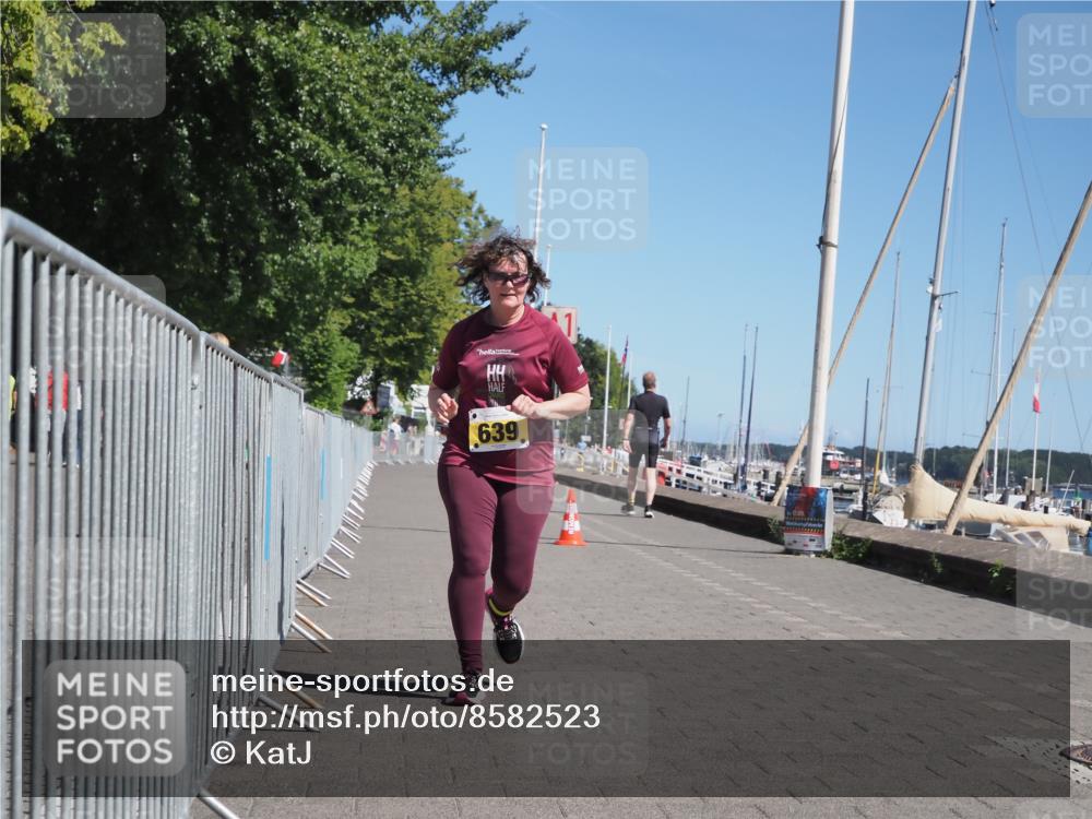 17.08.2025 - KN Förde Triathlon 2025 KatJ http://msf.ph/oto/8582523 17.08.2025 12:24:50 Laufen 639 meine-sportfotos.de