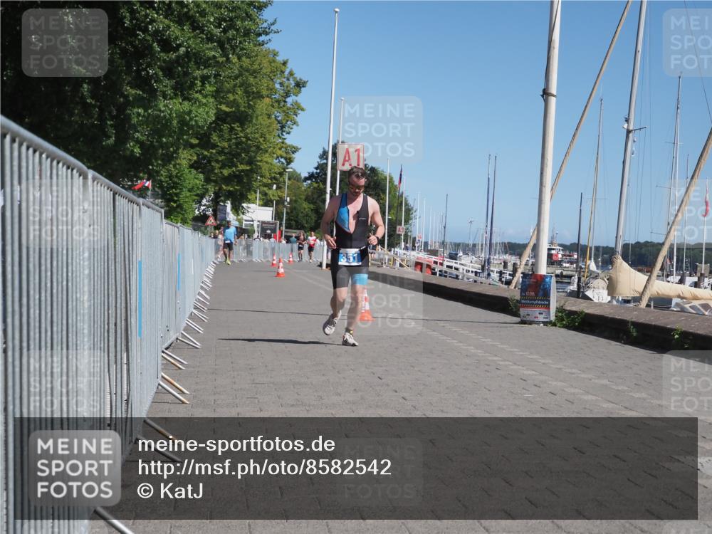 17.08.2025 - KN Förde Triathlon 2025 KatJ http://msf.ph/oto/8582542 17.08.2025 12:25:43 Laufen 351 meine-sportfotos.de