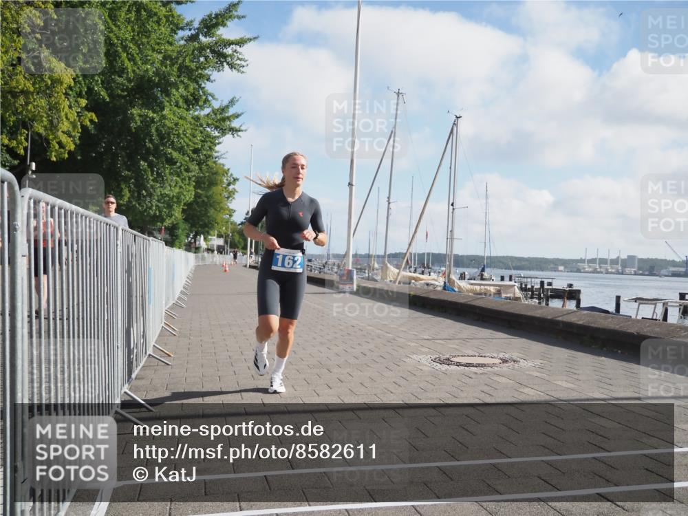 17.08.2025 - KN Förde Triathlon 2025 KatJ http://msf.ph/oto/8582611 17.08.2025 10:01:52 Laufen 162 meine-sportfotos.de