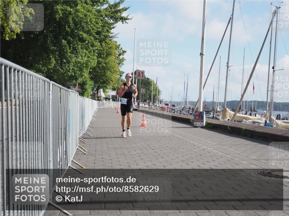 17.08.2025 - KN Förde Triathlon 2025 KatJ http://msf.ph/oto/8582629 17.08.2025 10:02:22 Laufen 198 meine-sportfotos.de