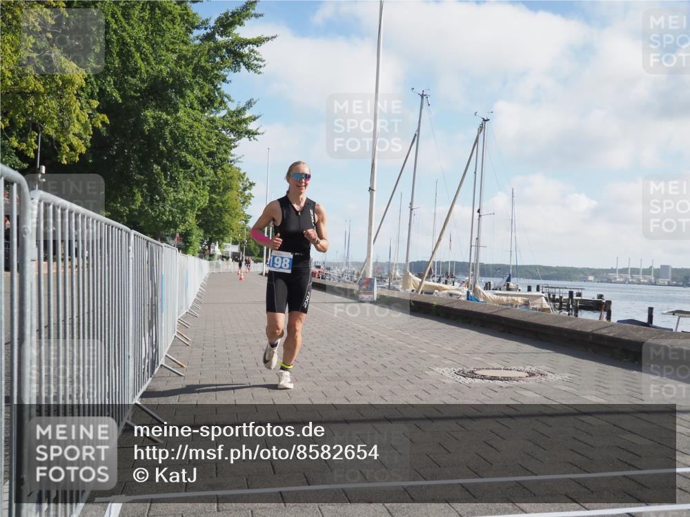 17.08.2025 - KN Förde Triathlon 2025 KatJ http://msf.ph/oto/8582654 17.08.2025 10:02:24 Laufen 198 meine-sportfotos.de