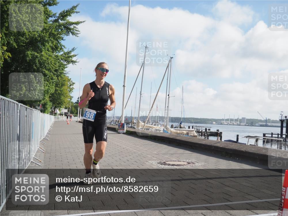 17.08.2025 - KN Förde Triathlon 2025 KatJ http://msf.ph/oto/8582659 17.08.2025 10:02:25 Laufen 198 meine-sportfotos.de