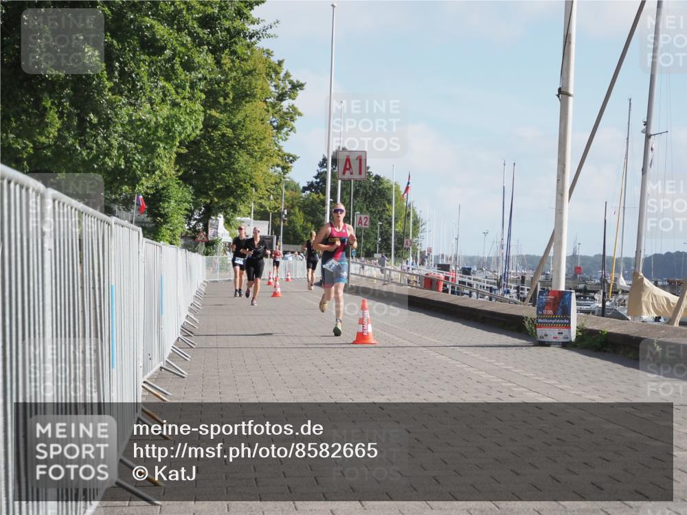 17.08.2025 - KN Förde Triathlon 2025 KatJ http://msf.ph/oto/8582665 17.08.2025 10:02:42 Laufen 121 meine-sportfotos.de