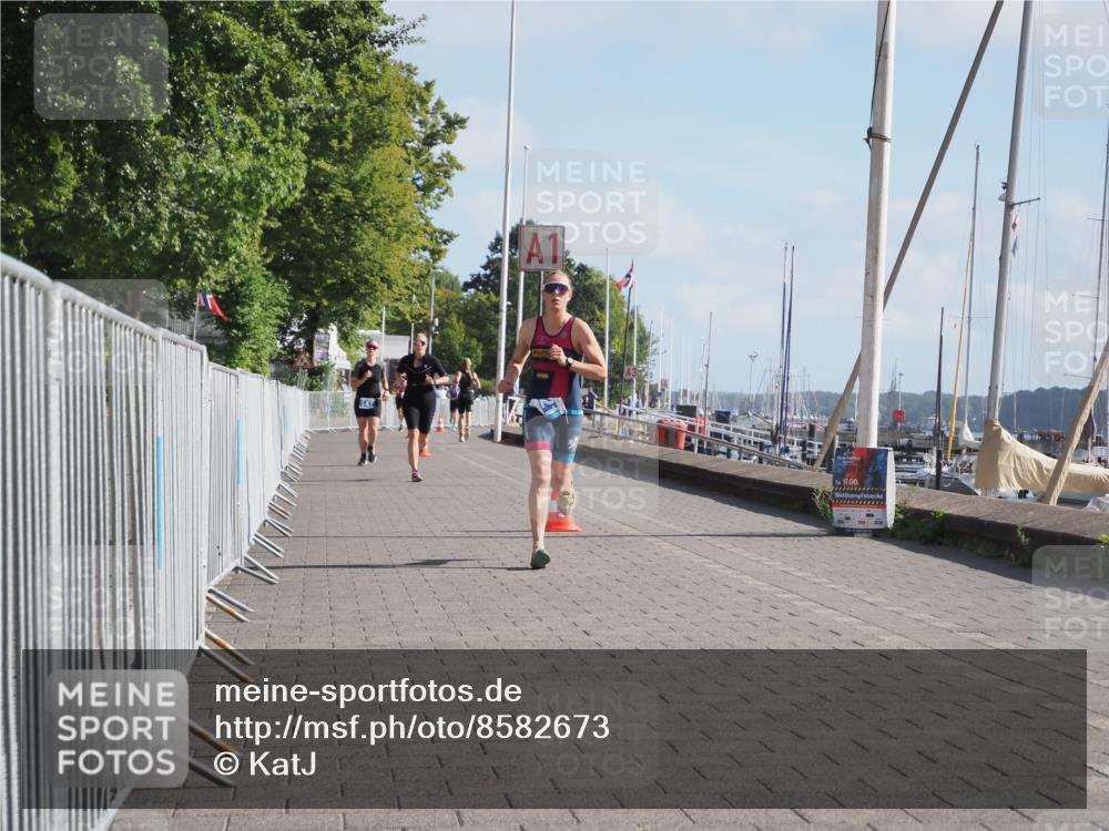 17.08.2025 - KN Förde Triathlon 2025 KatJ http://msf.ph/oto/8582673 17.08.2025 10:02:43 Laufen 121 meine-sportfotos.de