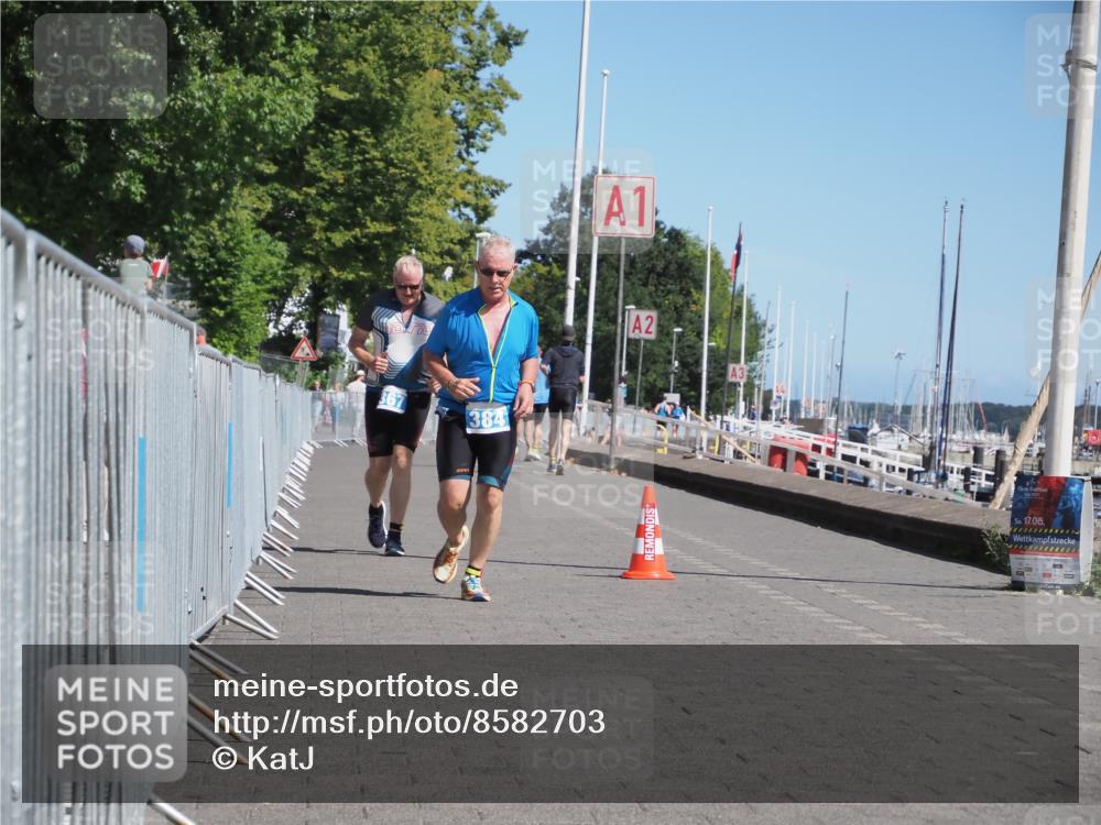 17.08.2025 - KN Förde Triathlon 2025 KatJ http://msf.ph/oto/8582703 17.08.2025 12:26:43 Laufen 367, 384 meine-sportfotos.de
