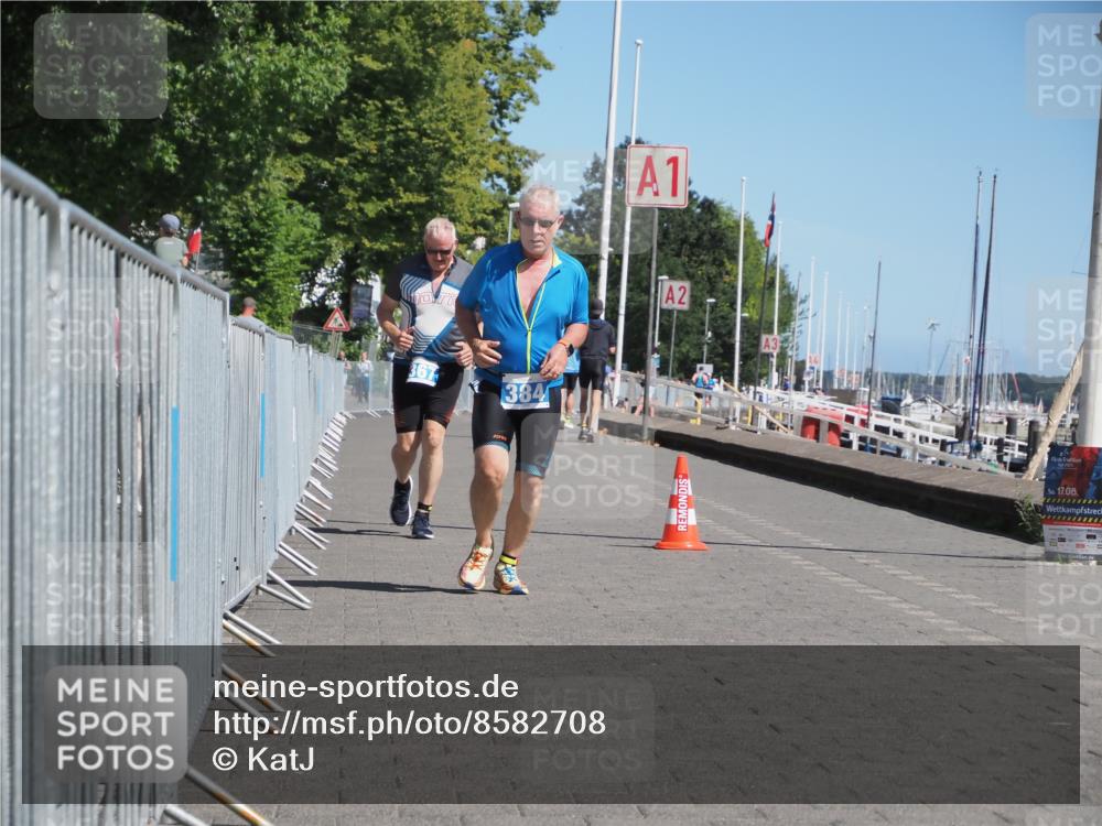 17.08.2025 - KN Förde Triathlon 2025 KatJ http://msf.ph/oto/8582708 17.08.2025 12:26:44 Laufen 367, 384 meine-sportfotos.de