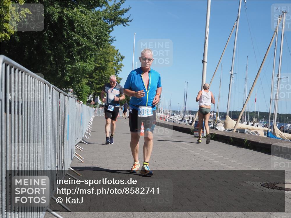 17.08.2025 - KN Förde Triathlon 2025 KatJ http://msf.ph/oto/8582741 17.08.2025 12:26:47 Laufen 367, 384 meine-sportfotos.de