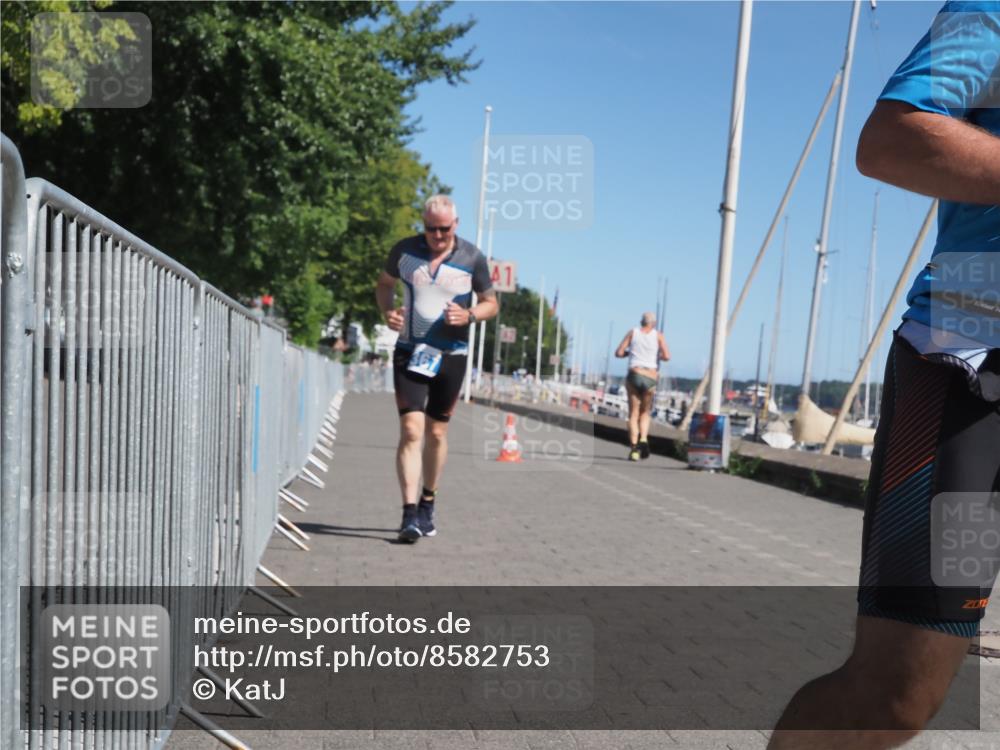 17.08.2025 - KN Förde Triathlon 2025 KatJ http://msf.ph/oto/8582753 17.08.2025 12:26:50 Laufen 367, 384 meine-sportfotos.de