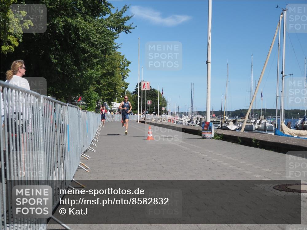 17.08.2025 - KN Förde Triathlon 2025 KatJ http://msf.ph/oto/8582832 17.08.2025 13:13:56 Laufen 403, 408 meine-sportfotos.de