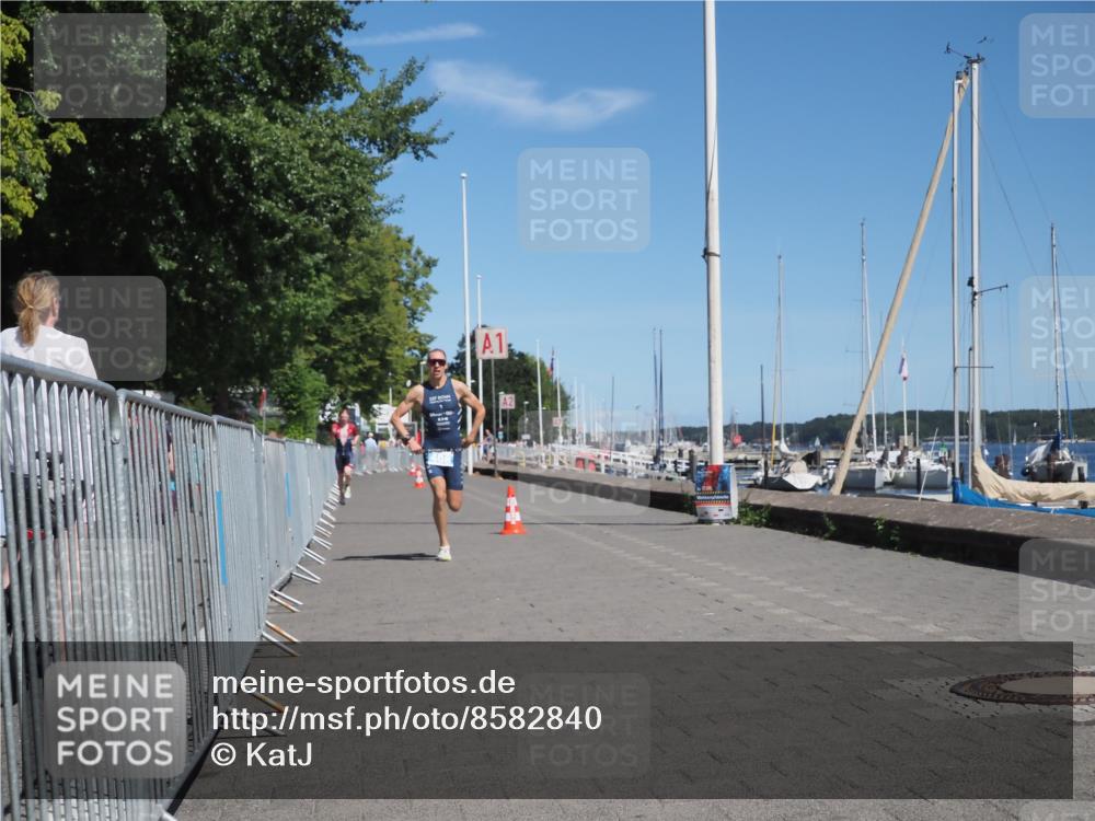 17.08.2025 - KN Förde Triathlon 2025 KatJ http://msf.ph/oto/8582840 17.08.2025 13:13:58 Laufen 403, 408 meine-sportfotos.de