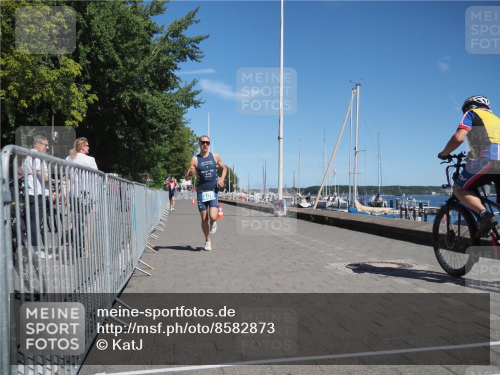 17.08.2025 - KN Förde Triathlon 2025 KatJ http://msf.ph/oto/8582873 17.08.2025 13:13:59 Laufen 403, 408 meine-sportfotos.de