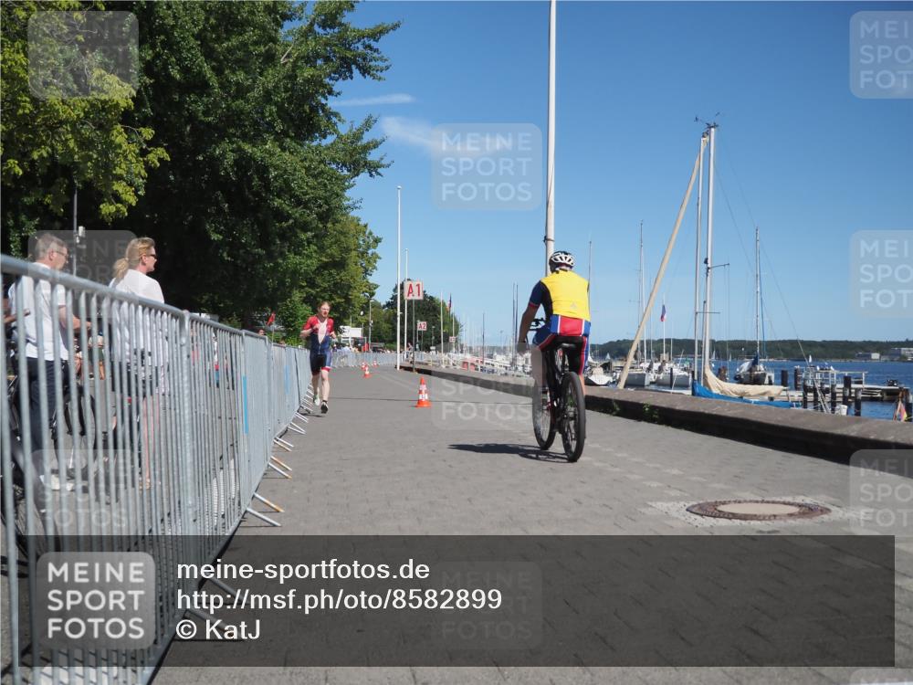 17.08.2025 - KN Förde Triathlon 2025 KatJ http://msf.ph/oto/8582899 17.08.2025 13:14:01 Laufen 403, 408 meine-sportfotos.de