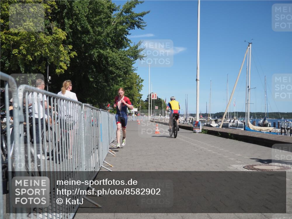 17.08.2025 - KN Förde Triathlon 2025 KatJ http://msf.ph/oto/8582902 17.08.2025 13:14:03 Laufen 403, 408 meine-sportfotos.de
