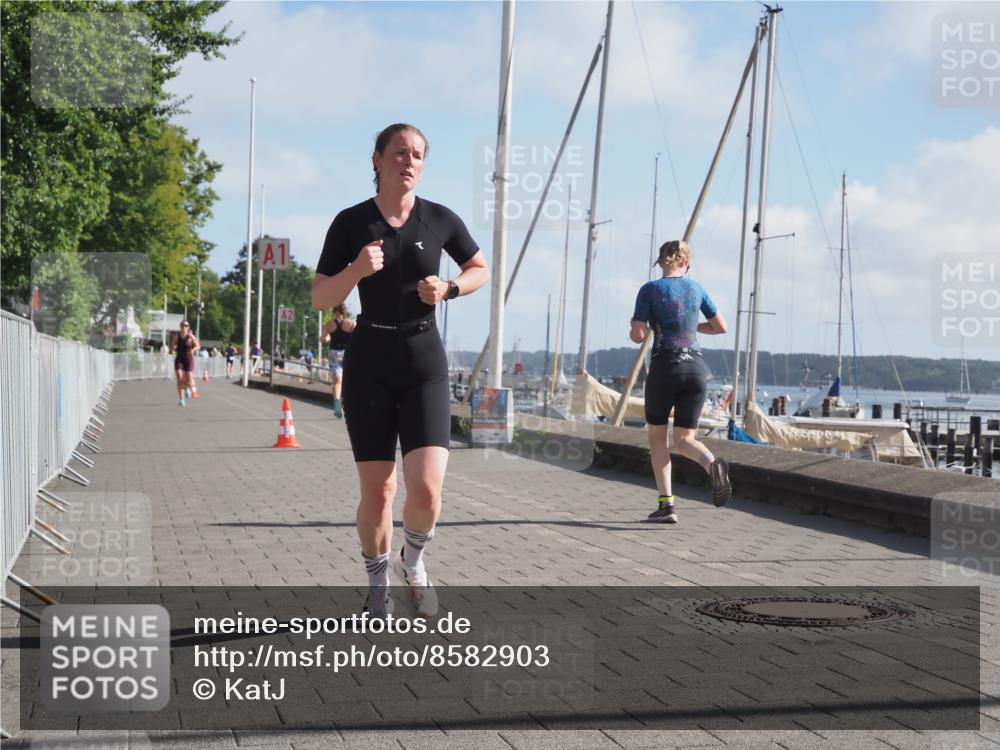 17.08.2025 - KN Förde Triathlon 2025 KatJ http://msf.ph/oto/8582903 17.08.2025 10:03:34 Laufen 126 meine-sportfotos.de