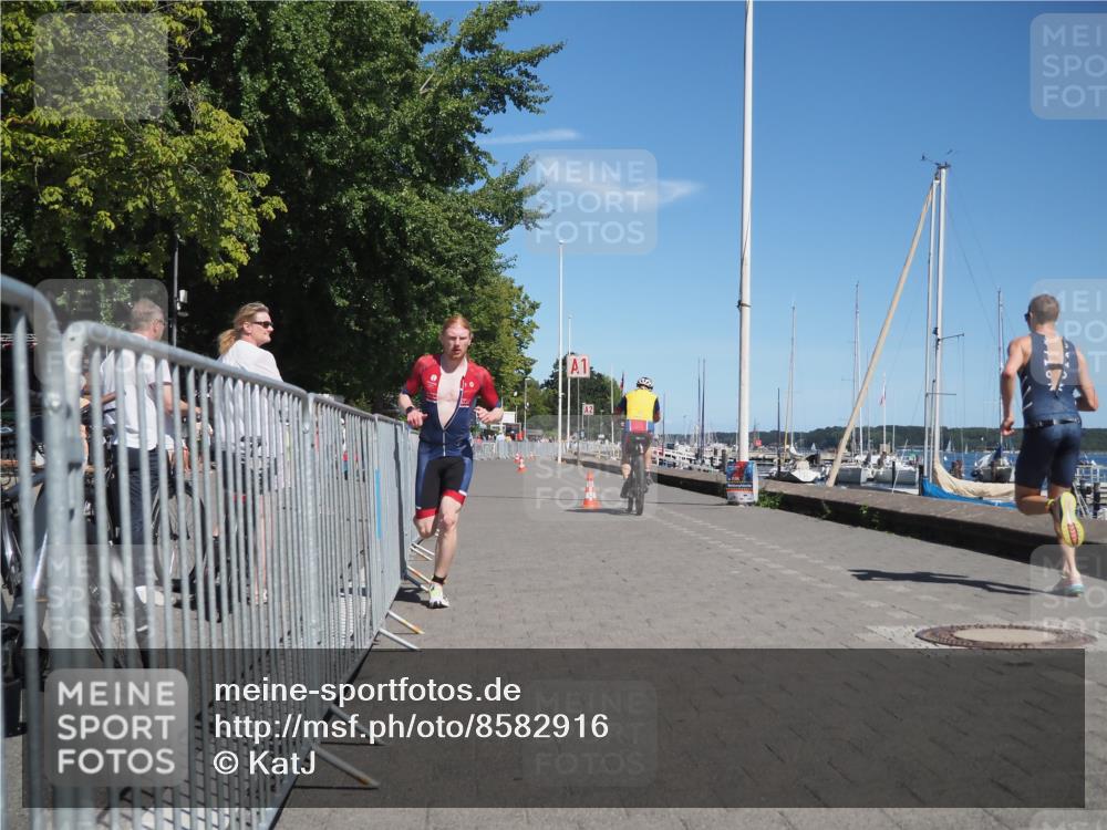 17.08.2025 - KN Förde Triathlon 2025 KatJ http://msf.ph/oto/8582916 17.08.2025 13:14:03 Laufen 403, 408 meine-sportfotos.de