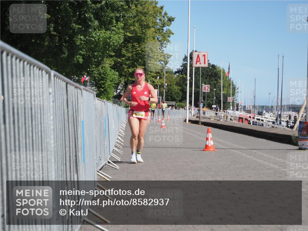 17.08.2025 - KN Förde Triathlon 2025 KatJ http://msf.ph/oto/8582937 17.08.2025 12:30:48 Laufen 606 meine-sportfotos.de