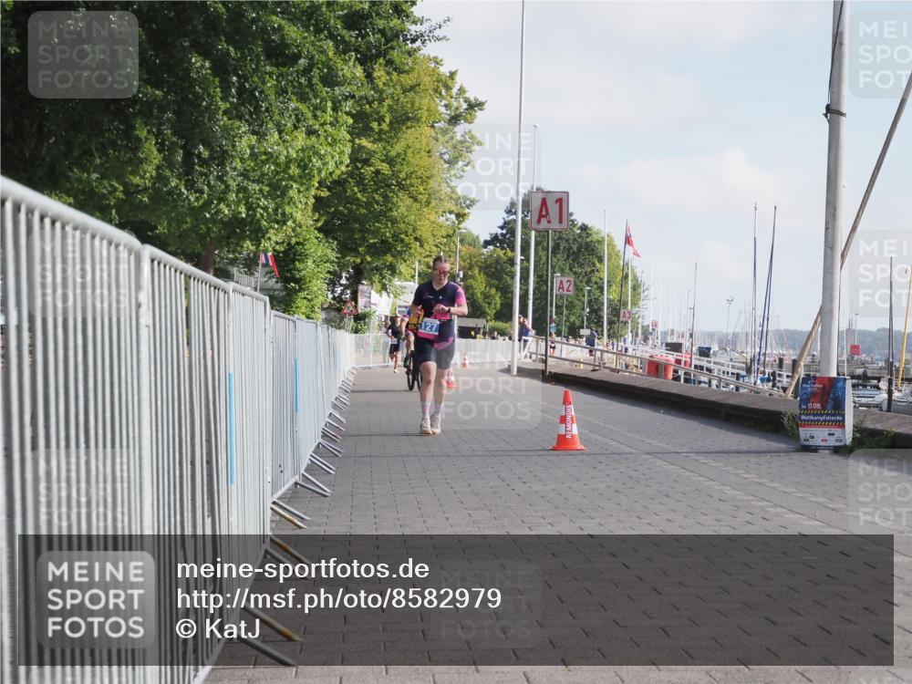 17.08.2025 - KN Förde Triathlon 2025 KatJ http://msf.ph/oto/8582979 17.08.2025 10:04:46 Laufen 127 meine-sportfotos.de