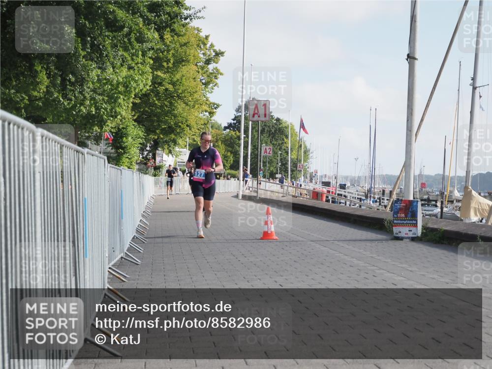 17.08.2025 - KN Förde Triathlon 2025 KatJ http://msf.ph/oto/8582986 17.08.2025 10:04:47 Laufen 127 meine-sportfotos.de