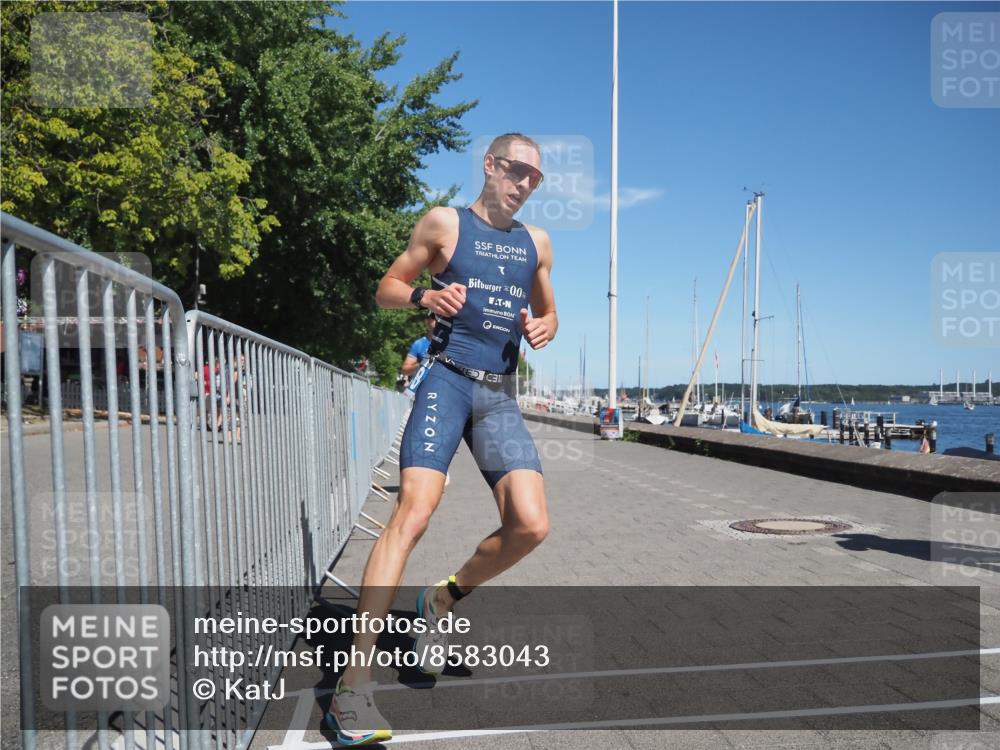 17.08.2025 - KN Förde Triathlon 2025 KatJ http://msf.ph/oto/8583043 17.08.2025 13:19:30 Laufen 408, 418 meine-sportfotos.de