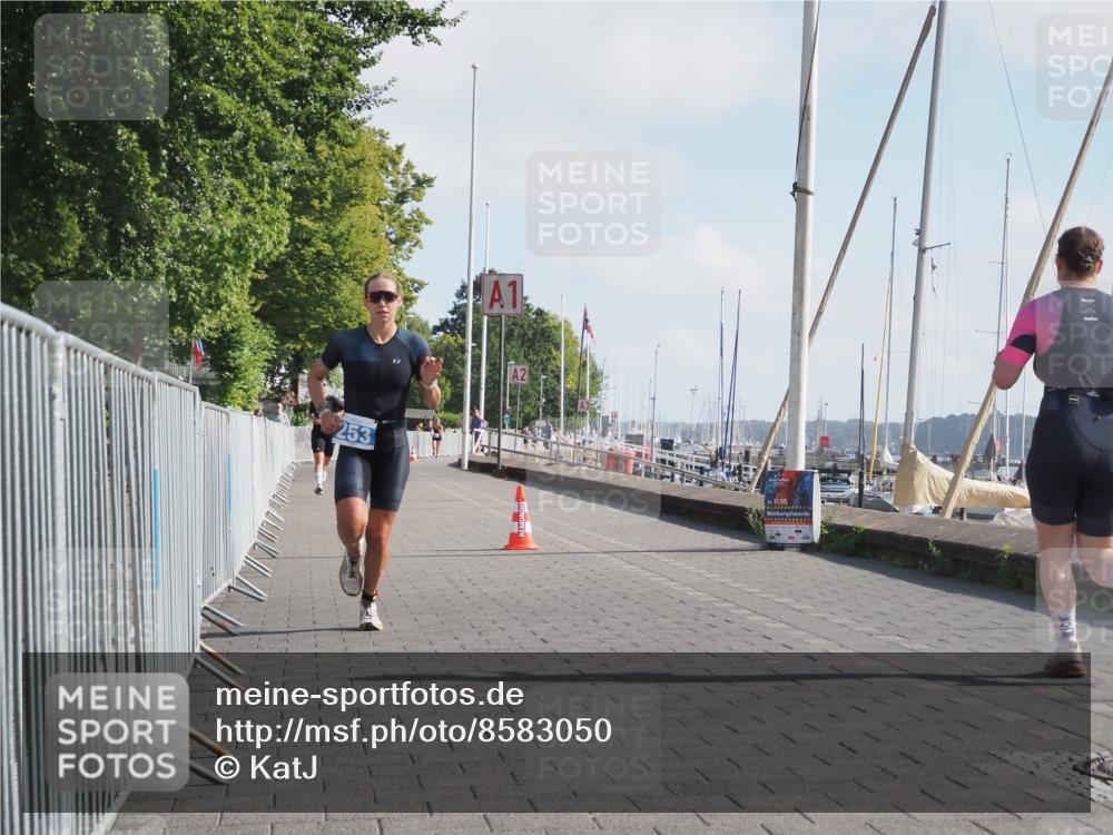 17.08.2025 - KN Förde Triathlon 2025 KatJ http://msf.ph/oto/8583050 17.08.2025 10:04:59 Laufen 168, 253 meine-sportfotos.de