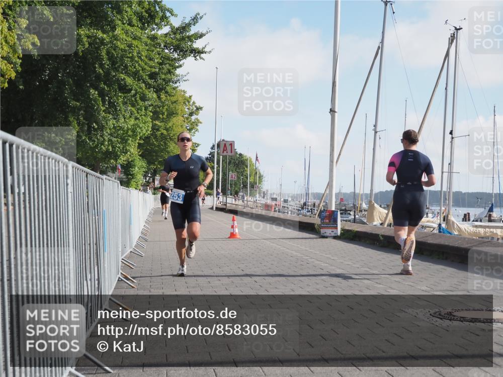 17.08.2025 - KN Förde Triathlon 2025 KatJ http://msf.ph/oto/8583055 17.08.2025 10:04:59 Laufen 168, 253 meine-sportfotos.de