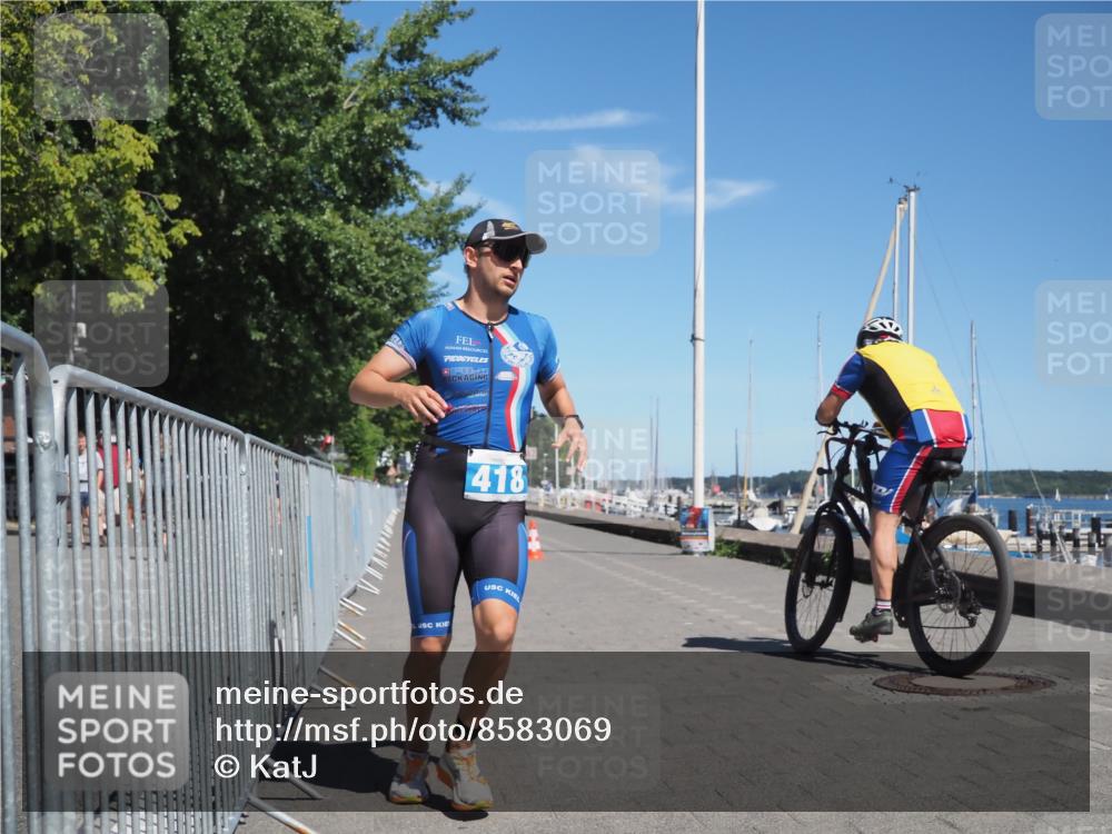17.08.2025 - KN Förde Triathlon 2025 KatJ http://msf.ph/oto/8583069 17.08.2025 13:19:32 Laufen 408, 418 meine-sportfotos.de