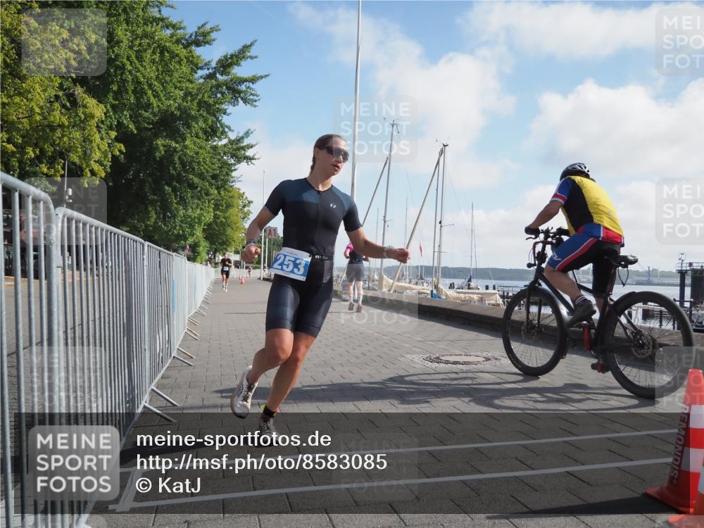 17.08.2025 - KN Förde Triathlon 2025 KatJ http://msf.ph/oto/8583085 17.08.2025 10:05:01 Laufen 168, 253 meine-sportfotos.de