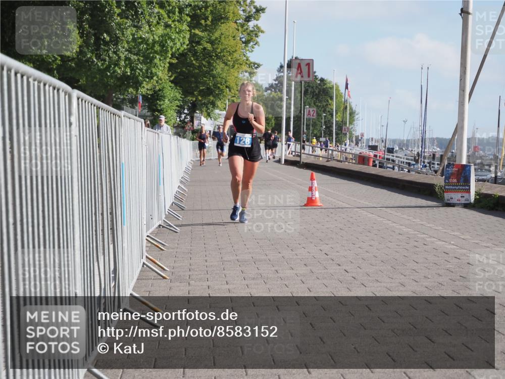 17.08.2025 - KN Förde Triathlon 2025 KatJ http://msf.ph/oto/8583152 17.08.2025 10:05:28 Laufen 128 meine-sportfotos.de