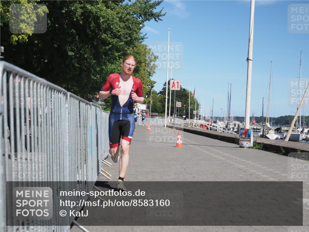 17.08.2025 - KN Förde Triathlon 2025 KatJ http://msf.ph/oto/8583160 17.08.2025 13:20:35 Laufen 402, 403 meine-sportfotos.de