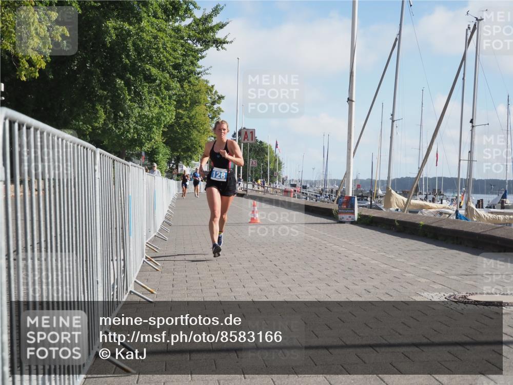 17.08.2025 - KN Förde Triathlon 2025 KatJ http://msf.ph/oto/8583166 17.08.2025 10:05:30 Laufen 128 meine-sportfotos.de