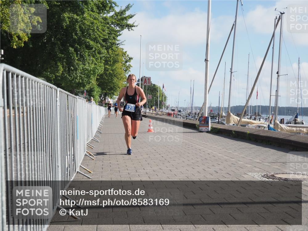 17.08.2025 - KN Förde Triathlon 2025 KatJ http://msf.ph/oto/8583169 17.08.2025 10:05:30 Laufen 128 meine-sportfotos.de