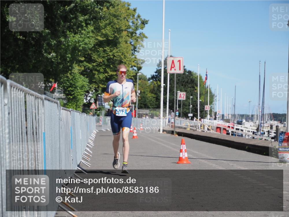 17.08.2025 - KN Förde Triathlon 2025 KatJ http://msf.ph/oto/8583186 17.08.2025 13:20:41 Laufen 402 meine-sportfotos.de