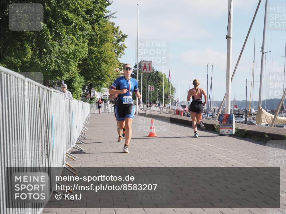 17.08.2025 - KN Förde Triathlon 2025 KatJ http://msf.ph/oto/8583207 17.08.2025 10:05:40 Laufen 104, 145 meine-sportfotos.de