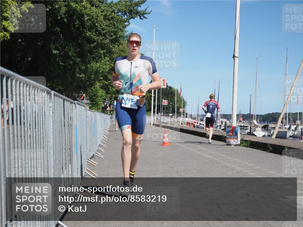 17.08.2025 - KN Förde Triathlon 2025 KatJ http://msf.ph/oto/8583219 17.08.2025 13:20:44 Laufen 401, 402 meine-sportfotos.de