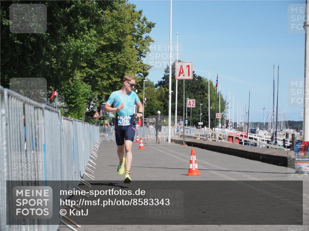 17.08.2025 - KN Förde Triathlon 2025 KatJ http://msf.ph/oto/8583343 17.08.2025 13:21:53 Laufen 406 meine-sportfotos.de