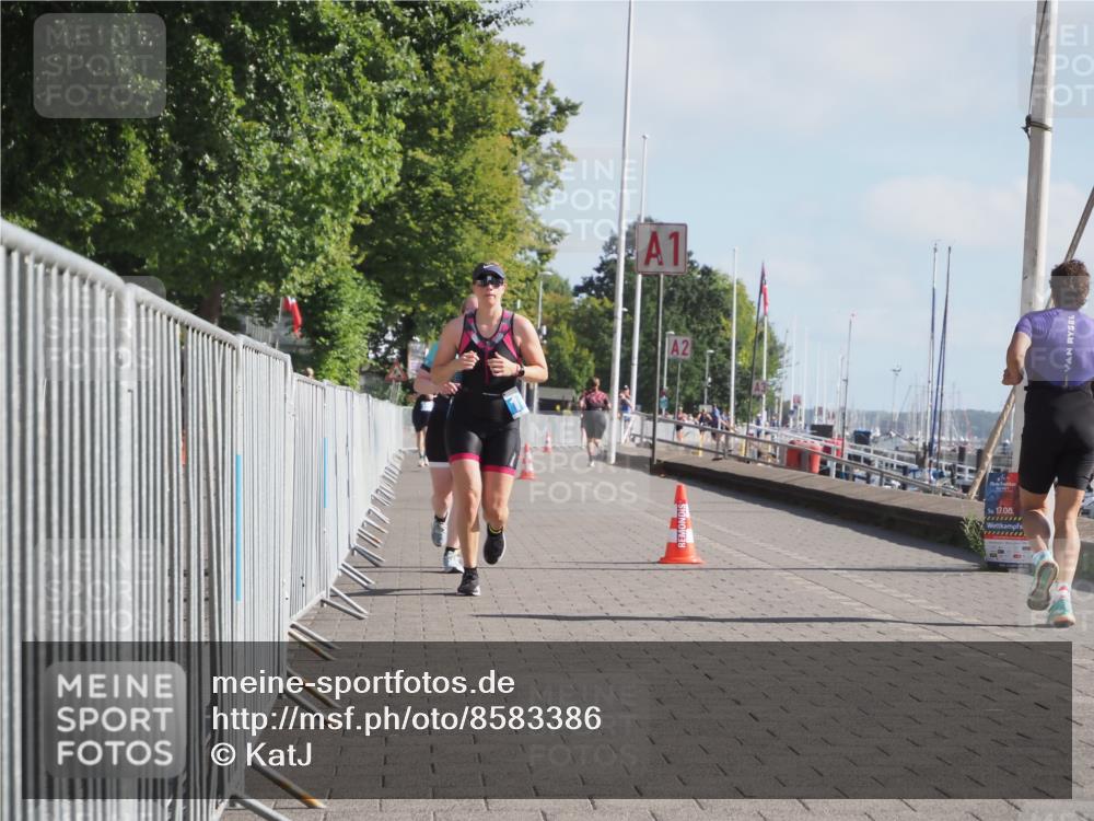 17.08.2025 - KN Förde Triathlon 2025 KatJ http://msf.ph/oto/8583386 17.08.2025 10:06:25 Laufen 146, 151 meine-sportfotos.de