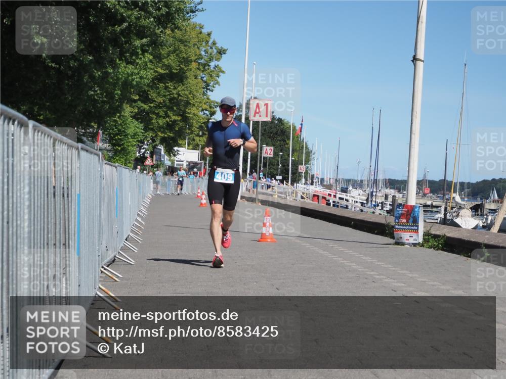 17.08.2025 - KN Förde Triathlon 2025 KatJ http://msf.ph/oto/8583425 17.08.2025 13:23:27 Laufen 409 meine-sportfotos.de