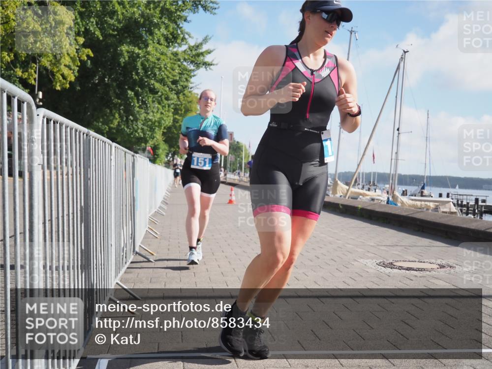 17.08.2025 - KN Förde Triathlon 2025 KatJ http://msf.ph/oto/8583434 17.08.2025 10:06:30 Laufen 105, 146, 151 meine-sportfotos.de