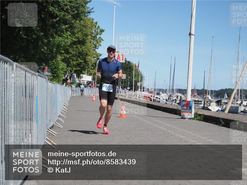 17.08.2025 - KN Förde Triathlon 2025 KatJ http://msf.ph/oto/8583439 17.08.2025 13:23:28 Laufen 409 meine-sportfotos.de