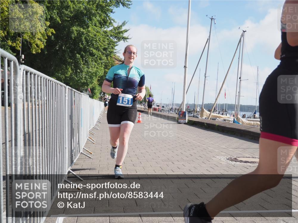 17.08.2025 - KN Förde Triathlon 2025 KatJ http://msf.ph/oto/8583444 17.08.2025 10:06:30 Laufen 105, 146, 151 meine-sportfotos.de