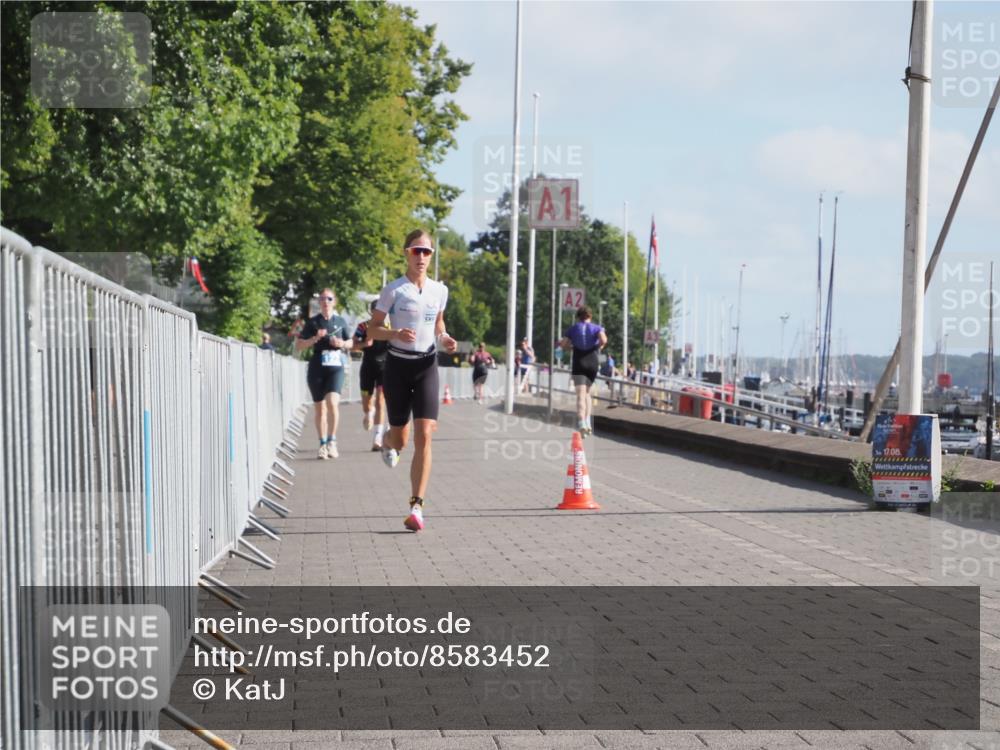 17.08.2025 - KN Förde Triathlon 2025 KatJ http://msf.ph/oto/8583452 17.08.2025 10:06:33 Laufen 105, 122, 151, 166 meine-sportfotos.de