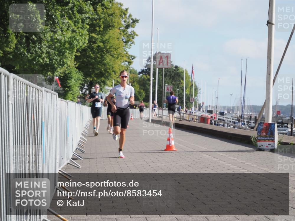 17.08.2025 - KN Förde Triathlon 2025 KatJ http://msf.ph/oto/8583454 17.08.2025 10:06:33 Laufen 105, 122, 151, 166 meine-sportfotos.de