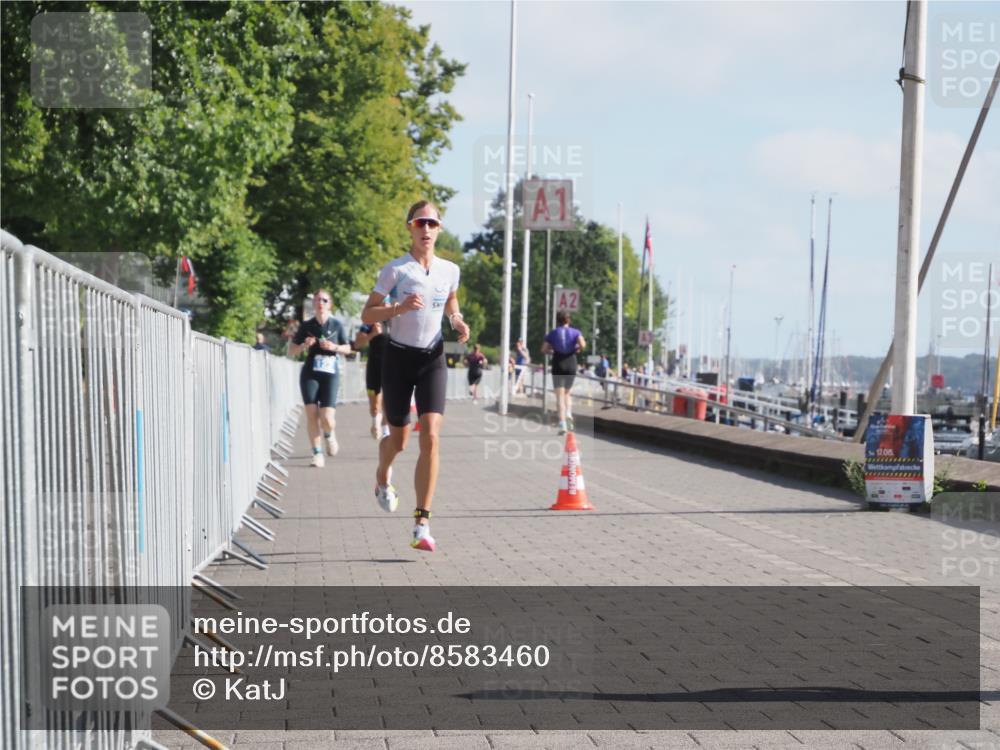 17.08.2025 - KN Förde Triathlon 2025 KatJ http://msf.ph/oto/8583460 17.08.2025 10:06:34 Laufen 105, 122, 166 meine-sportfotos.de