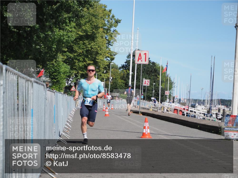17.08.2025 - KN Förde Triathlon 2025 KatJ http://msf.ph/oto/8583478 17.08.2025 13:23:44 Laufen 422 meine-sportfotos.de