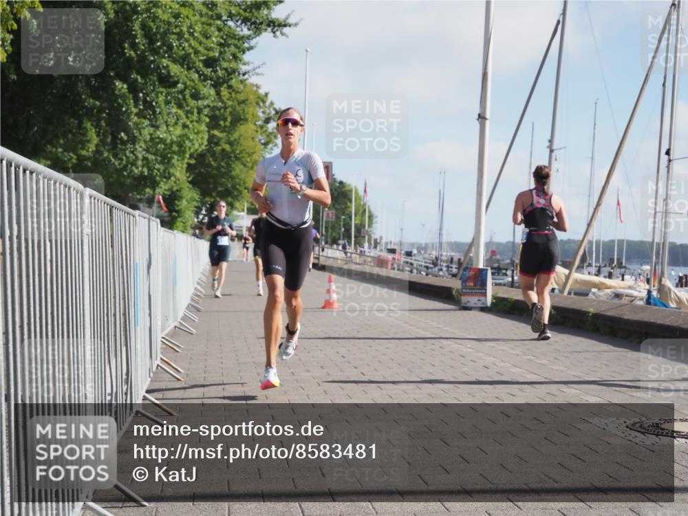 17.08.2025 - KN Förde Triathlon 2025 KatJ http://msf.ph/oto/8583481 17.08.2025 10:06:35 Laufen 105, 122, 166 meine-sportfotos.de