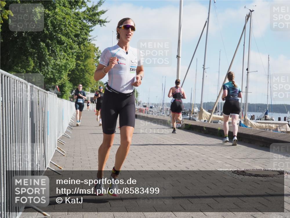 17.08.2025 - KN Förde Triathlon 2025 KatJ http://msf.ph/oto/8583499 17.08.2025 10:06:36 Laufen 105, 122, 166 meine-sportfotos.de