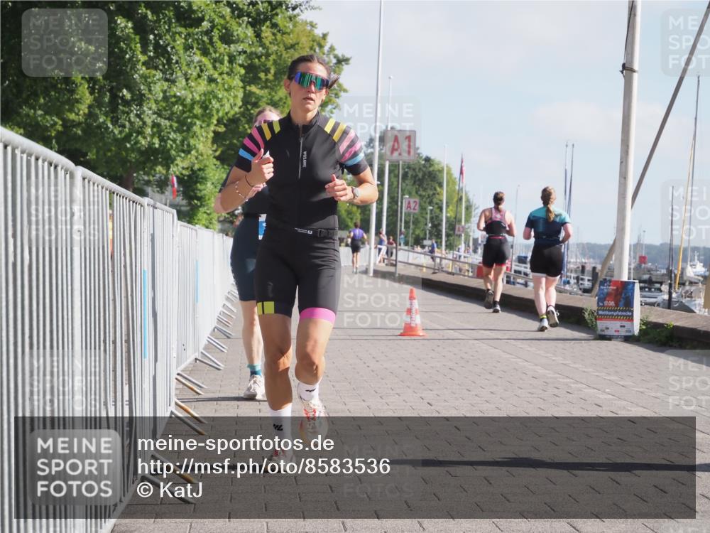 17.08.2025 - KN Förde Triathlon 2025 KatJ http://msf.ph/oto/8583536 17.08.2025 10:06:40 Laufen 122, 166 meine-sportfotos.de