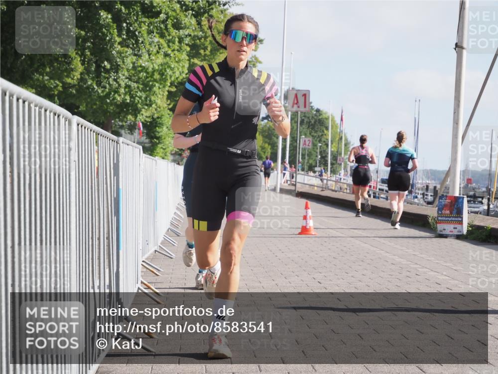 17.08.2025 - KN Förde Triathlon 2025 KatJ http://msf.ph/oto/8583541 17.08.2025 10:06:41 Laufen 122, 166 meine-sportfotos.de