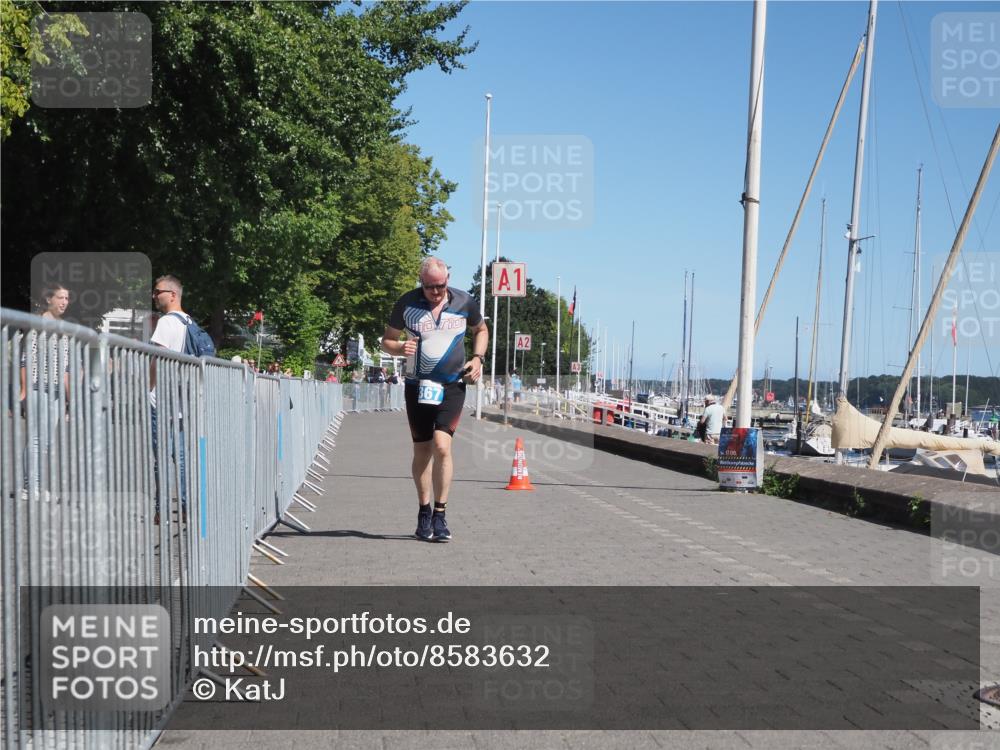 17.08.2025 - KN Förde Triathlon 2025 KatJ http://msf.ph/oto/8583632 17.08.2025 12:40:55 Laufen 367 meine-sportfotos.de