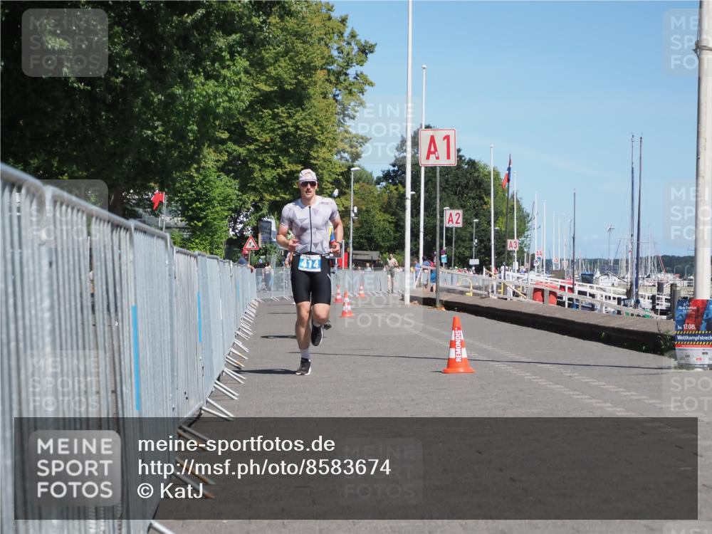 17.08.2025 - KN Förde Triathlon 2025 KatJ http://msf.ph/oto/8583674 17.08.2025 13:24:52 Laufen 408, 414 meine-sportfotos.de